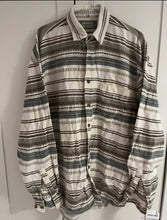Load image into Gallery viewer, Flannel shirt