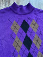 Load image into Gallery viewer, Purple sweater