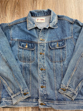 Load image into Gallery viewer, Wrangler denim jacket