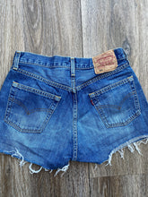 Load image into Gallery viewer, Levi’s cut offs (W28 L12)