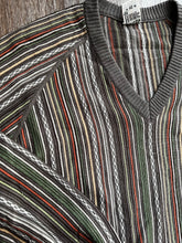 Load image into Gallery viewer, Stripe V neck