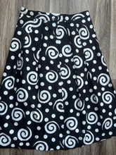 Load image into Gallery viewer, Swirly vintage skirt (size 12)