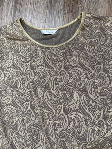 Gold paisley tshirt