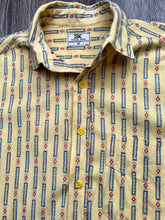 Load image into Gallery viewer, Yellow shirt