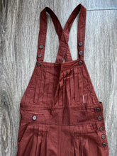 Load image into Gallery viewer, Brown dungarees (size 8)