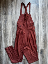 Load image into Gallery viewer, Brown dungarees (size 8)