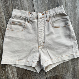 Guess shorts (W24)