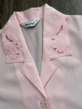 Load image into Gallery viewer, Pink collared blouse (size 14)