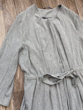 Load image into Gallery viewer, Grey duster (size 14)