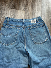 Load image into Gallery viewer, United colours of Benetton jeans (size 10)