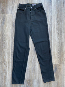 Black Levi’s jeans (W25 L31)