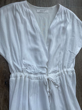 Load image into Gallery viewer, White summery dress (size 8)