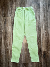 Load image into Gallery viewer, Lime green jeans (W24)