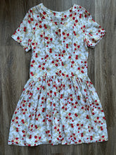 Load image into Gallery viewer, Floral picnic dress (size L)