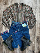 Load image into Gallery viewer, Stripe V neck