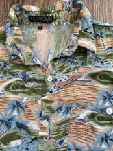 Load image into Gallery viewer, Hawaiian shirt