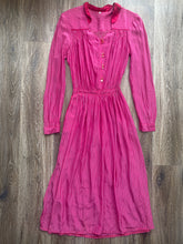 Load image into Gallery viewer, Pink stripe dress (size M/L)