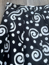 Load image into Gallery viewer, Swirly vintage skirt (size 12)