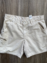 Load image into Gallery viewer, Levi’s cargo style shorts (W32 L16)