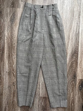 Load image into Gallery viewer, High waisted houndstooth trousers