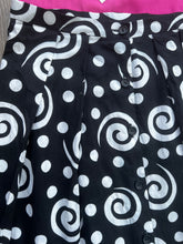 Load image into Gallery viewer, Swirly vintage skirt (size 12)