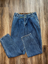 Load image into Gallery viewer, Dad jeans (size 12)