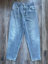 Load image into Gallery viewer, Grey balloon jeans (size 14)