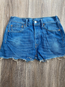 Levi’s 501 cut off shorts