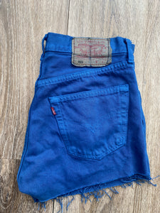 Blue Levi’s (W28)