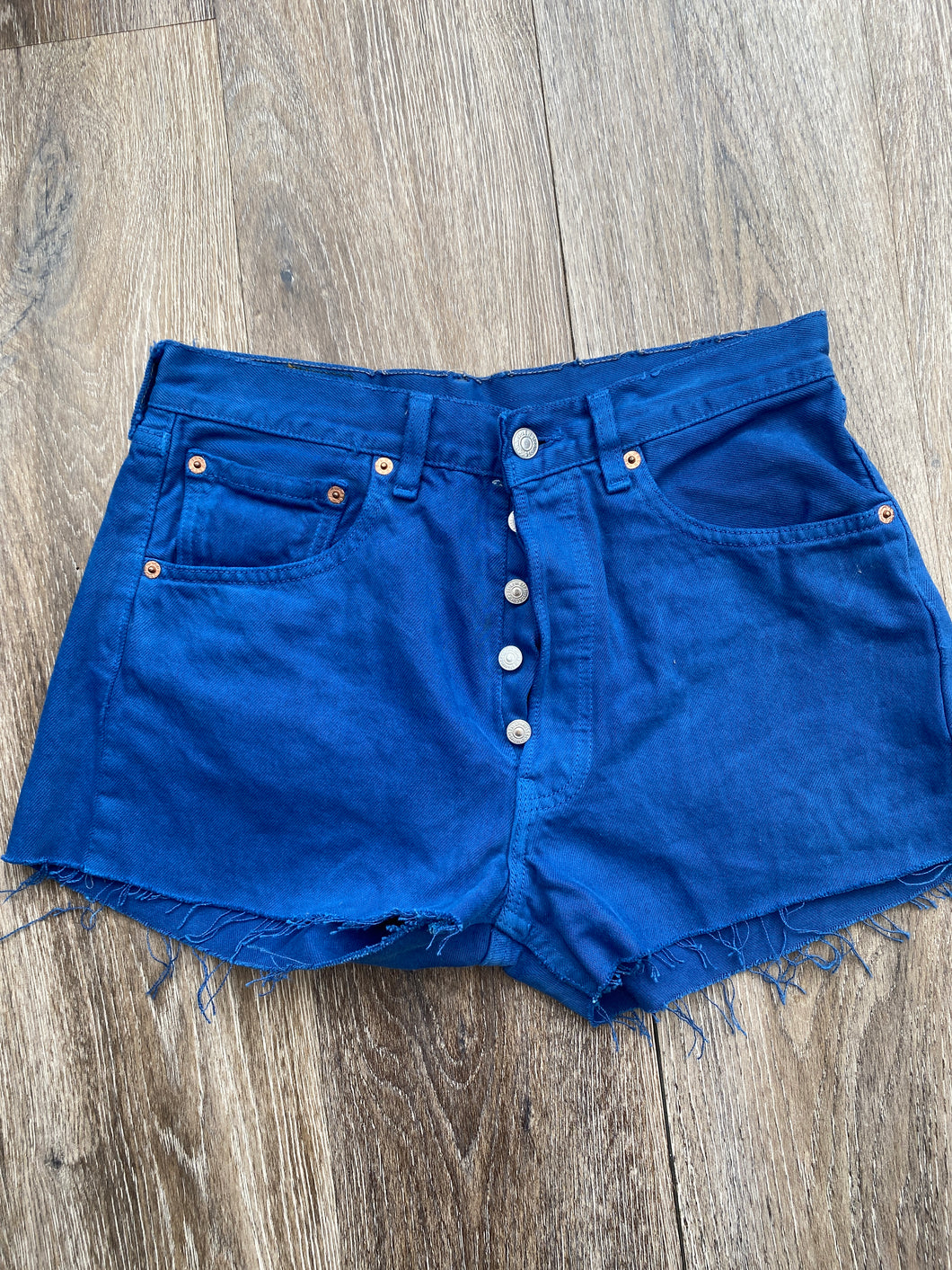 Blue Levi’s (W28)