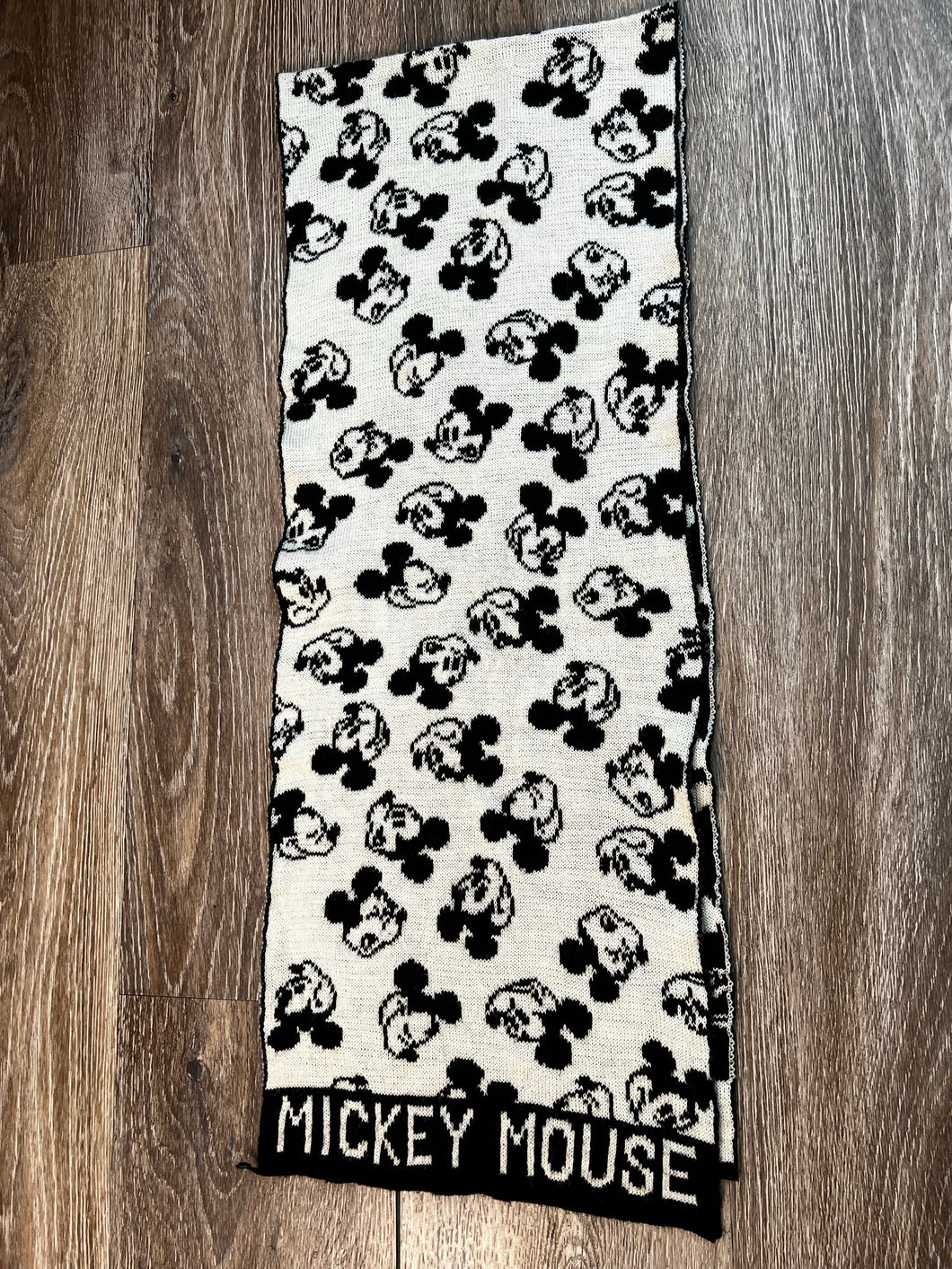 Mickey Mouse scarf