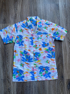 Arty shirt (size Small)