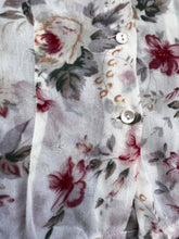 Load image into Gallery viewer, Semi sheer floral blouse